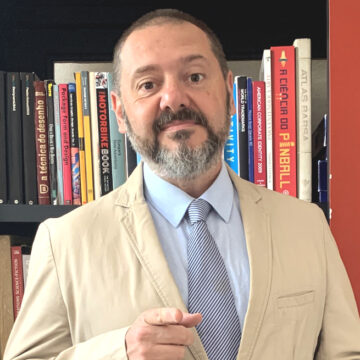 02-860x655-Luciano Comunicação que pensa. Estratégia que entrega. Prazer em te conhecer!